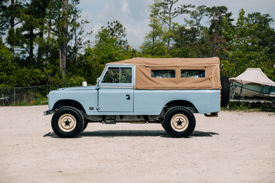 What's the difference between a Land Rover Series IIA 88 and 109?