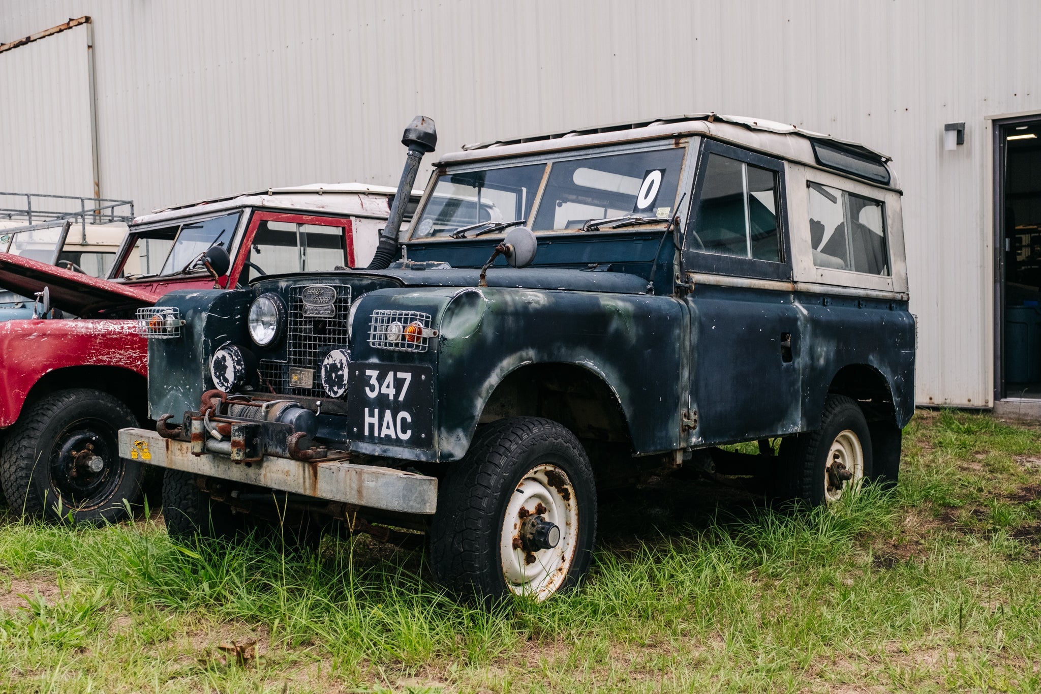 The Barn - Unrestored Land Rovers by HIMALAYA – DriveHIMALAYA